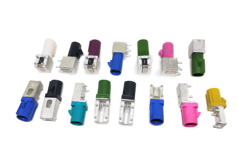 FAKRA連接器自動(dòng)組裝機(jī)的介紹、工作原理和使用注意事項(xiàng)